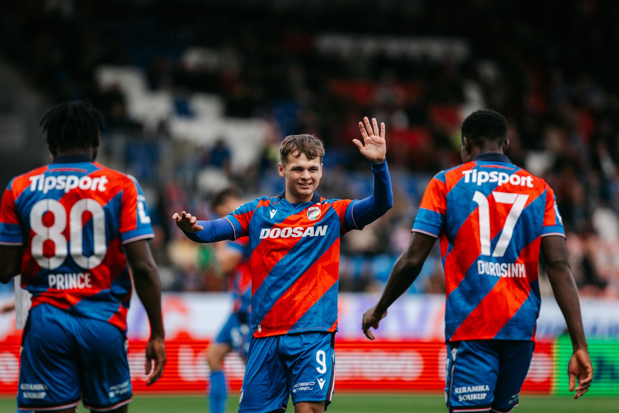 nhan-dinh-soi-keo-viktoria-plzen-vs-fenerbahce-luc-03h00-ngay-7-11-2025-1